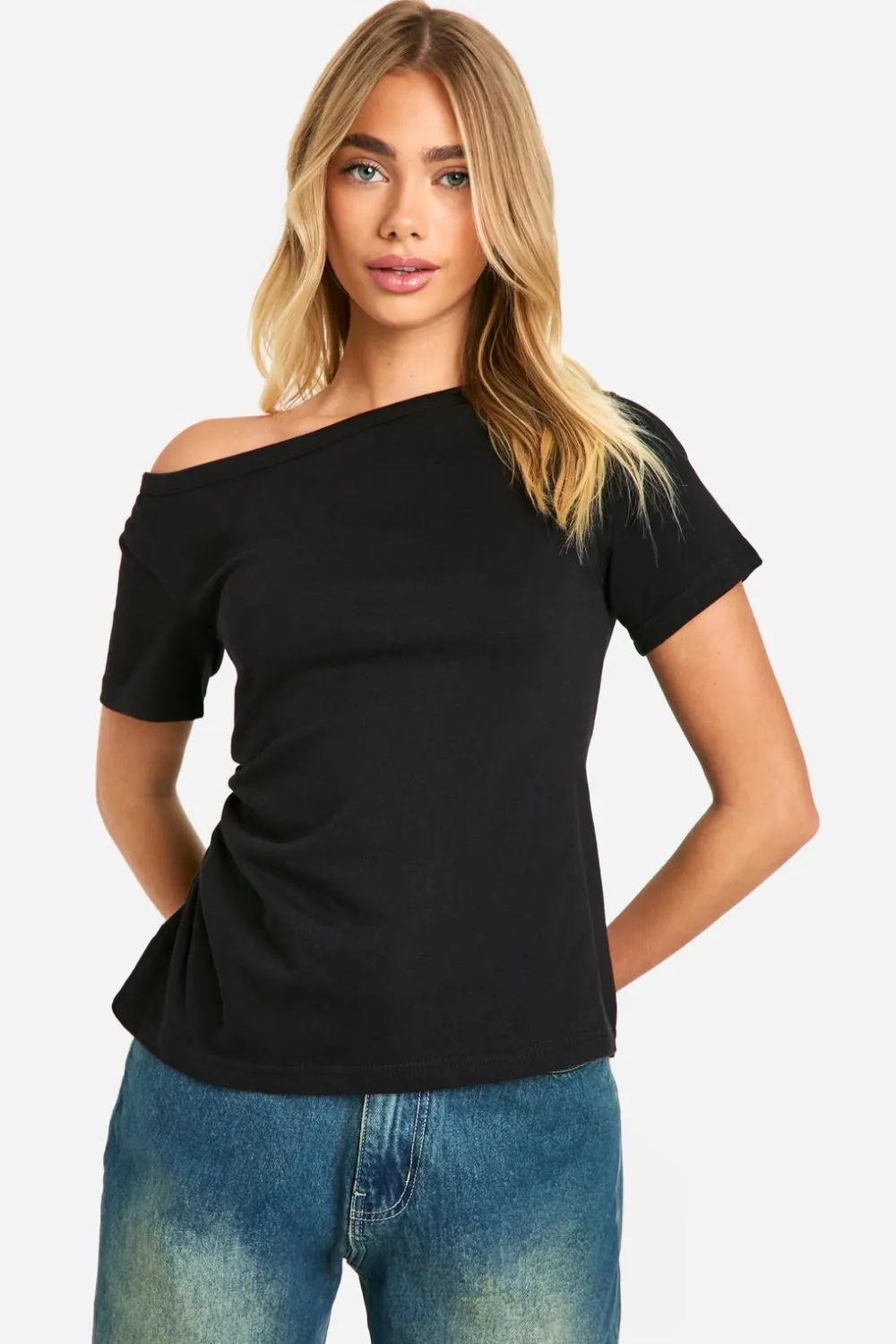 Tops^Nasty Gal Asymmetric Cinched In One Shoulder Top |