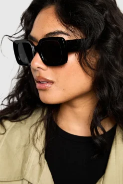 Sunglasses^Nasty Gal Black Frame Sunglasses |