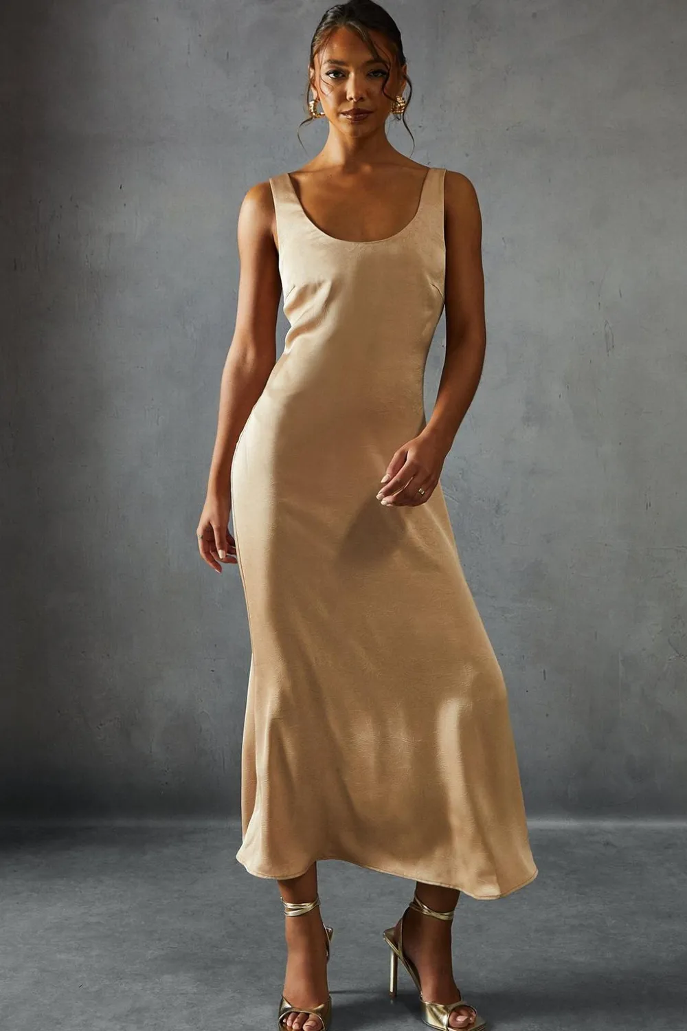 Dresses^Nasty Gal Crinkle Satin Scoop Neck Midaxi Dress |