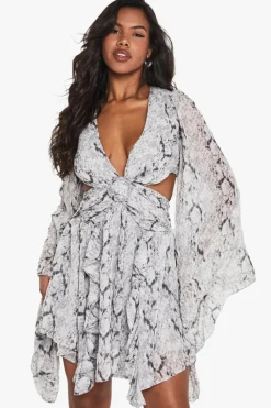 Dresses^Nasty Gal Cut Out Printed Skater Dress |