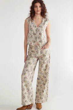 Festival Outfits|Festival Outfits^Nasty Gal Floral Printed Denim Waistcoat |