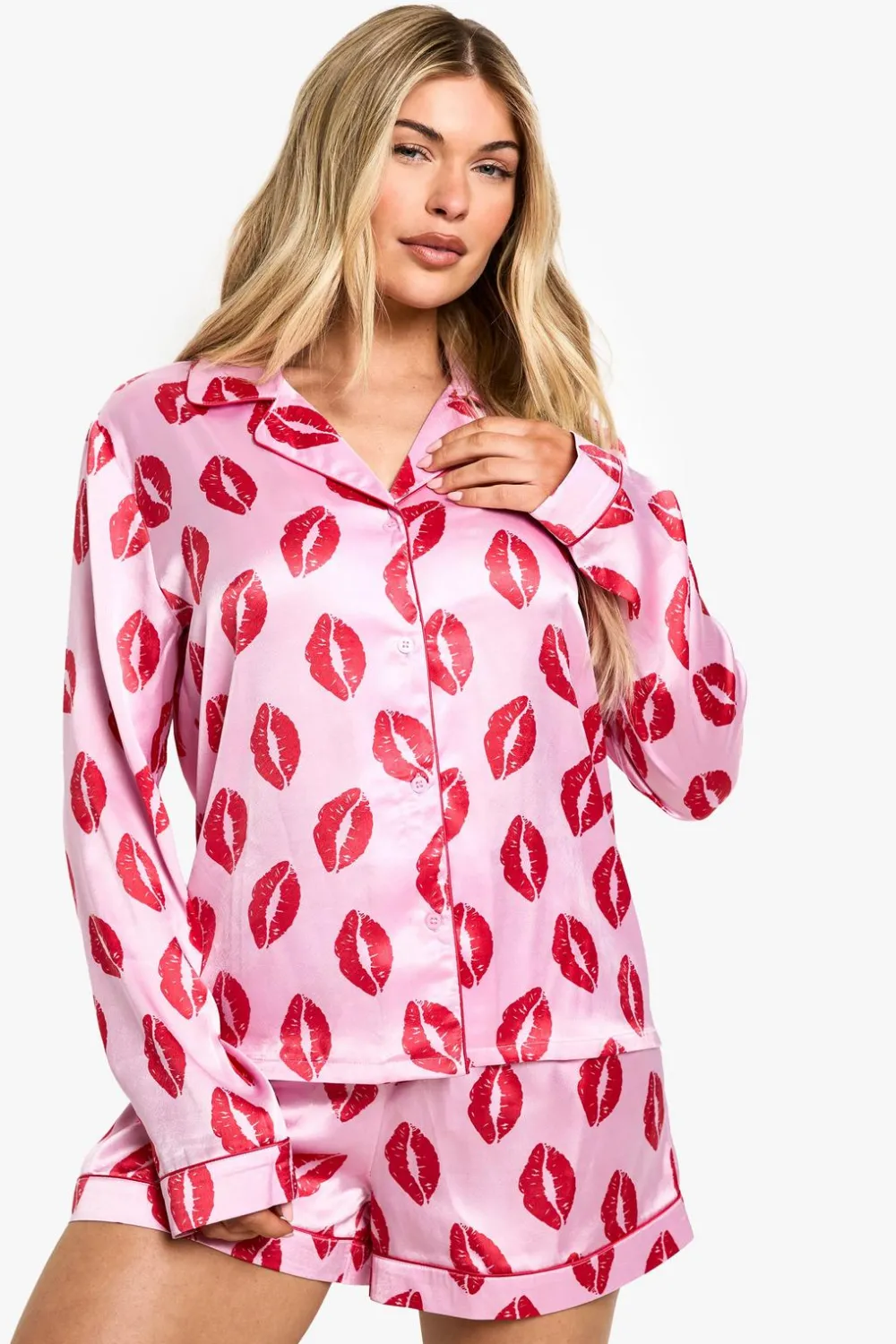 Sleepwear^Nasty Gal Kisses Print Satin Long Sleeve Shirt & Shorts Pyjama Set |