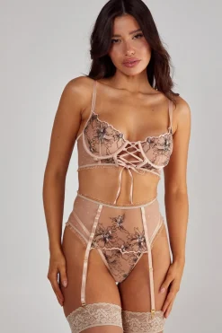 Lingerie^Nasty Gal Lace Embroidered Lace Up 3pc Lingerie Set |