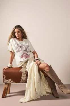 T-shirts|T-shirts^Nasty Gal Morgan Wallen License Cowgirls Printed Oversized T-Shirt |