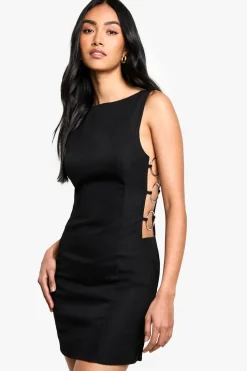Dresses^Nasty Gal O Ring Sleeveless Shift Dress |