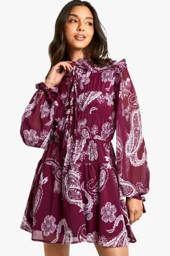 Dresses^Nasty Gal Paisley Tie Chiffon Smock Dress |