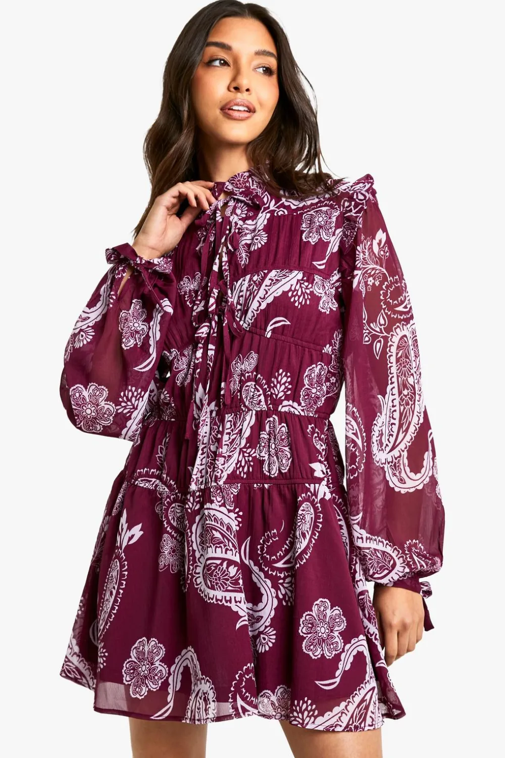 Dresses^Nasty Gal Paisley Tie Chiffon Smock Dress |