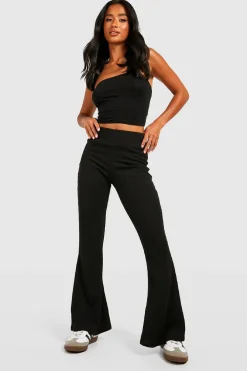 Pants^Nasty Gal Petite Crinkle Rib Thick Waistband Flares |