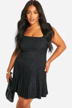 Dresses^Nasty Gal Plus Satin Ruched Ruffle Hem Dress |