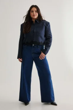 Jackets^Nasty Gal Plus Tailored Lace Hem Jacket |