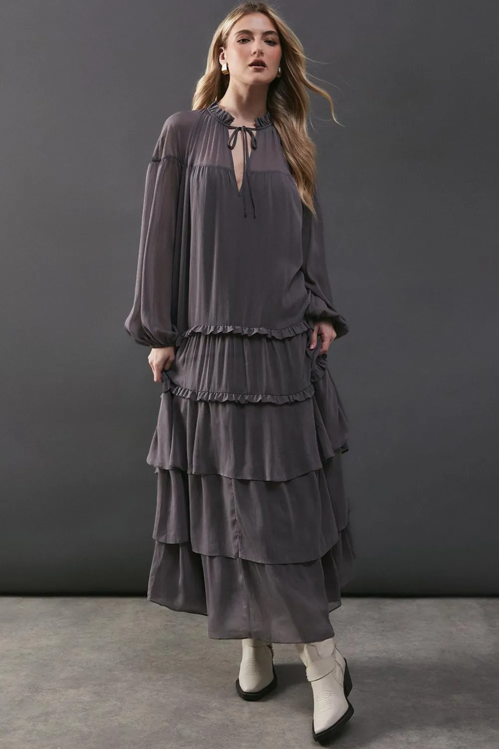 Dresses^Nasty Gal Premium Chiffon Tie Neck Tier Smock Maxi Dress |