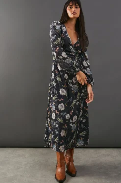 Dresses^Nasty Gal Premium Printed Velvet V Neck Midi Tea Dress |