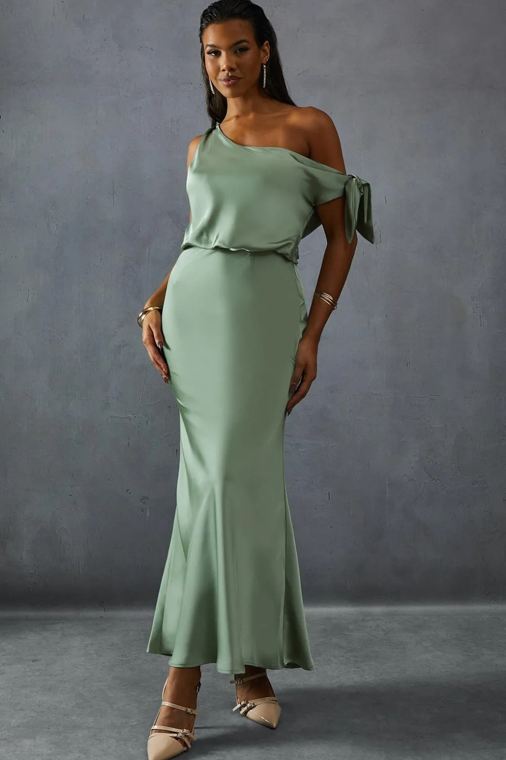 Dresses^Nasty Gal Premium Satin Off Shoulder Fishtail Bridesmaid Dress |