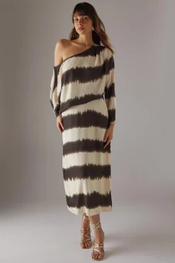 Dresses^Nasty Gal Print Georgette Fallen Shoulder Midi Dress |