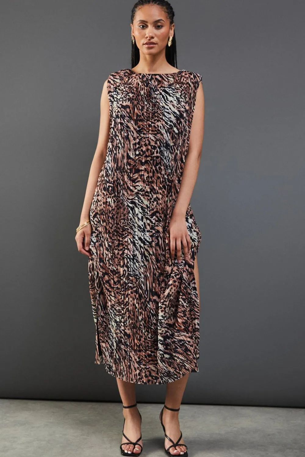 Dresses^Nasty Gal Printed Plisse Shoulder Pad Sleeveless Midi Dress |