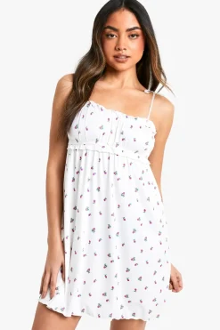 Sleepwear^Nasty Gal Rosebud Ruffle Bow Strap Chemise |