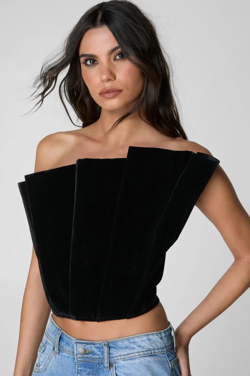 Bandeau Tops|Tops^Nasty Gal Velvet Structured Fan Bandeau Top |